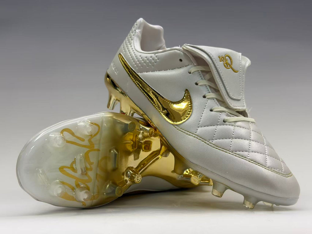 Nike Tiempo R10